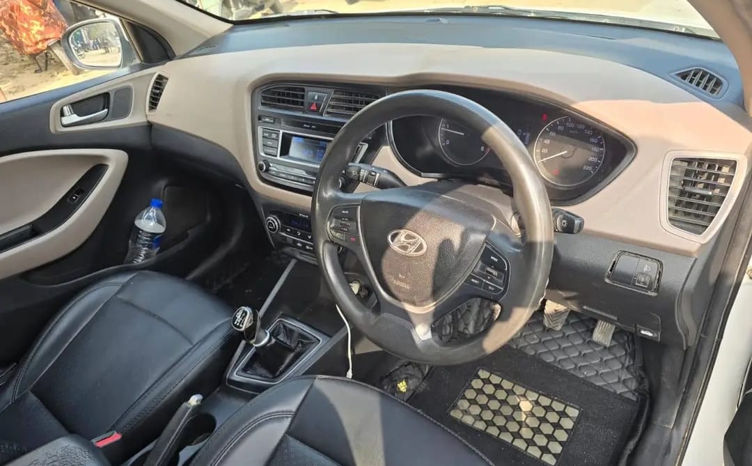 Hyundai I20(2015-2017) Sportz 1.4 Crdi